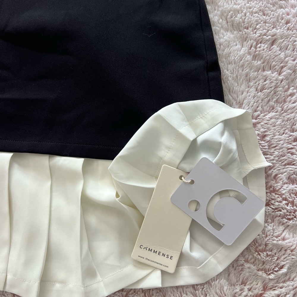 Commense Black and White Pleated Sheath Dress